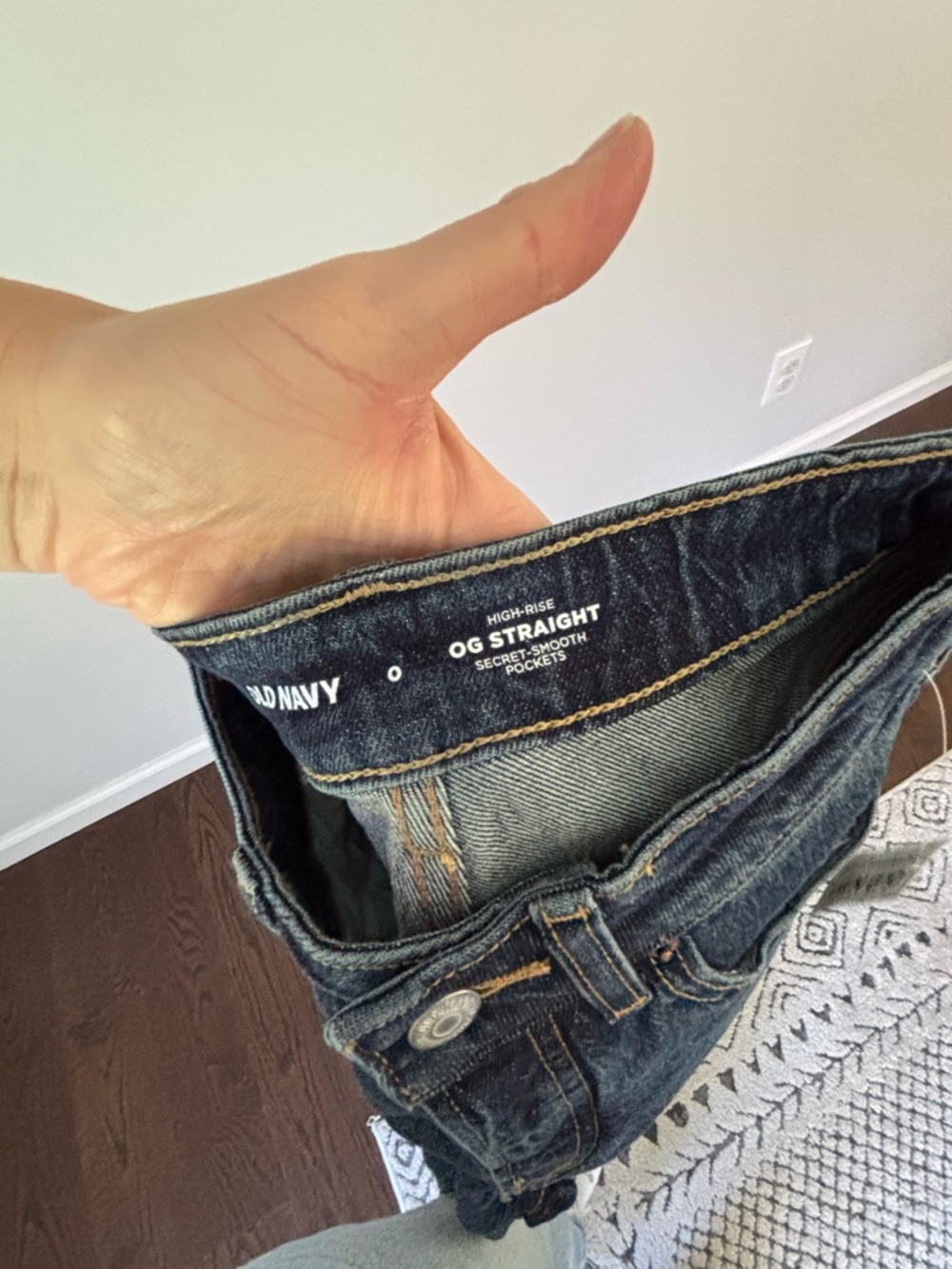 Old Navy Dark Wash Raw Hem OG Ankle Straight Jean Size 0 NWT - Picture 5 of 14
